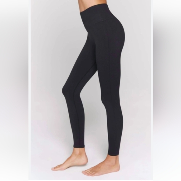 🆕 Spiritual Gangster Seamless Ribbed Leggings Black M/L, NWOT - Picture 1 of 4